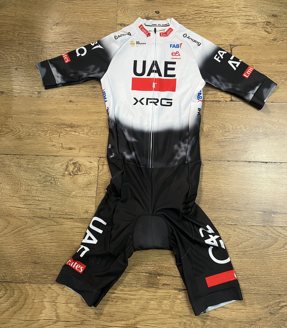 Tuta da Ciclismo LASER CUT 202 - Summer Clothing Men 2025 recensione e prezzo