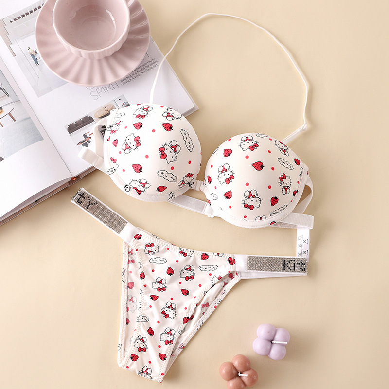 Nuovo Set Reggiseno Senza Spal - Summer Cloth recensione e prezzo