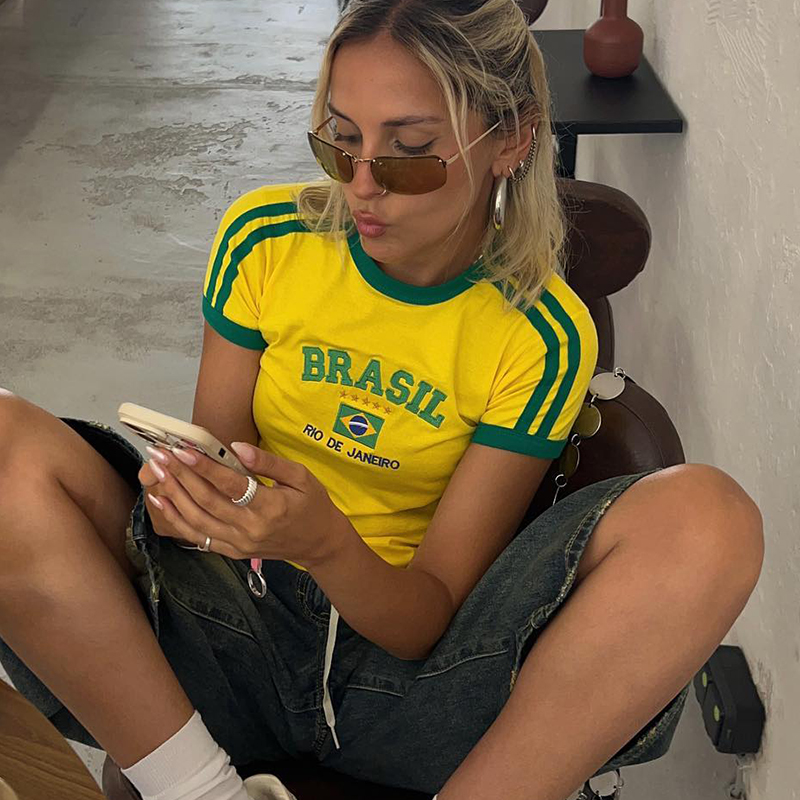 BRASIL Lettera Grafica Stampa  - Yellow Summer Clothing recensione e prezzo