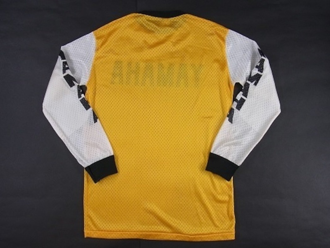 T-shirt Gialla a Maniche Lungh - Yellow Summer Clothing recensione e prezzo